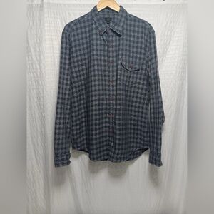 J. Crew Plaid flannel long sleeve button down Shirt. Men's size XL.